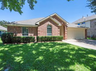 207 Forestridge Dr, Mansfield, TX 76063
