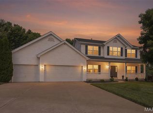 129 Coppersmith Ct, Saint Charles, MO 63301