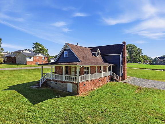 4th image of 104 Bell Rd