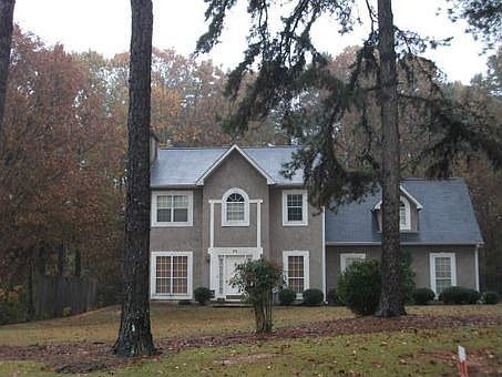 1st image of 95 London Ln