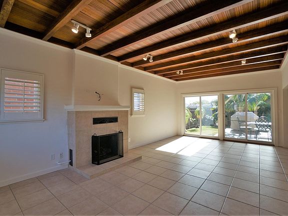 3rd image of 927 Oliver Ave