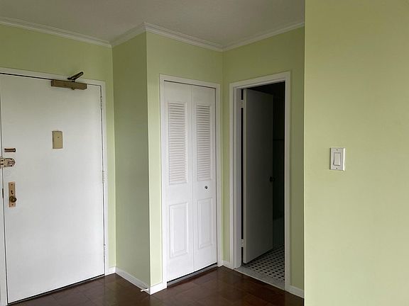 3rd image of 3705 S George Mason Dr APT 712S