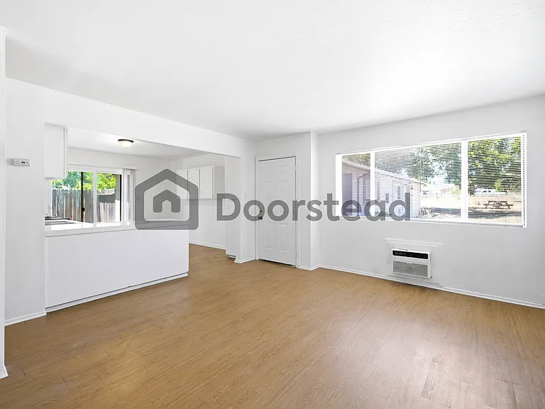 1710 Kenwood St #3 — Photo 6