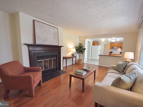 5th image of 1206 Cabinwood Pl