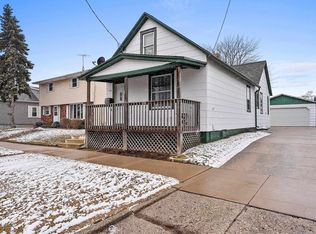 1122 S 22nd St, Manitowoc, WI 54220