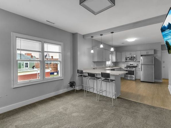 3230 Main St Floor 1