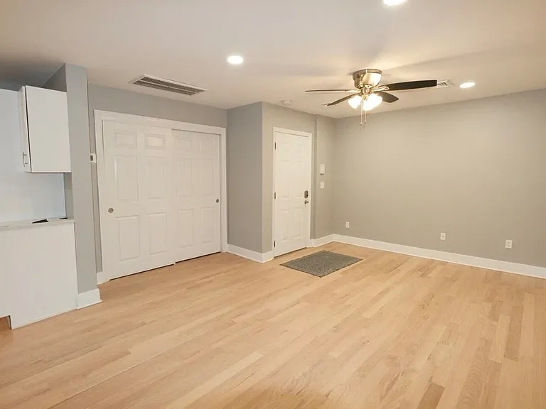 30 W Price St #2 — Photo 5
