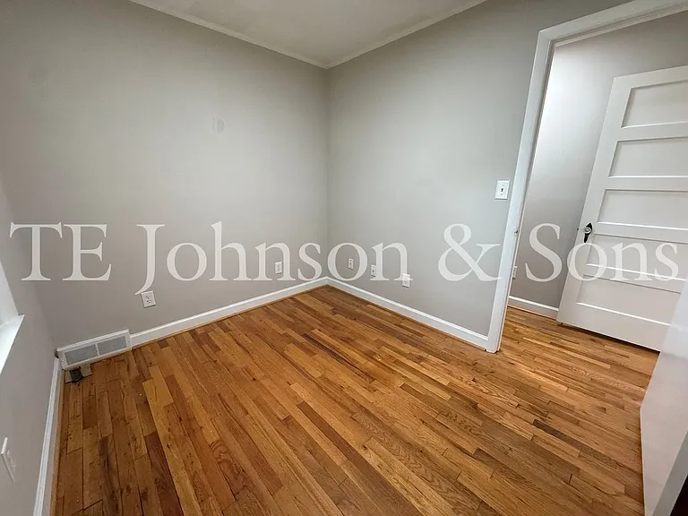 5535 Robinhood Rd — Photo 22