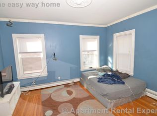 49 Hudson St #1S, Somerville, MA 02143