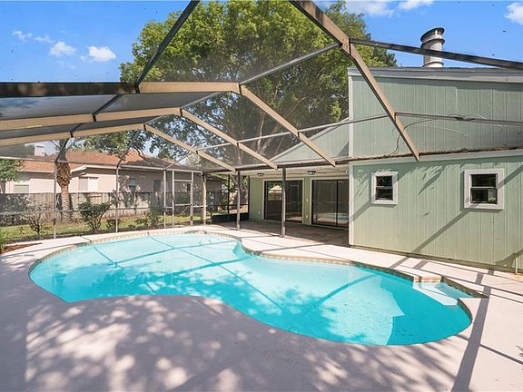 3rd image of 22432 Shoreside Dr