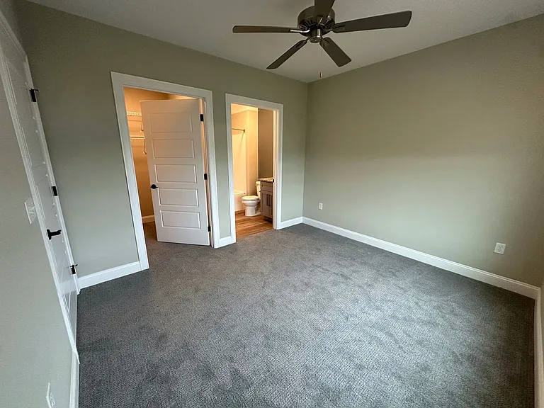 Central @ Waterford Woods — Photo 43