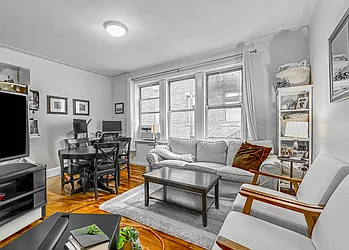 Rented by Manhattan Realty Group
