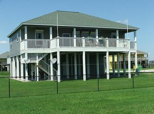 835 Helen Blvd, Crystal Beach, TX 77650