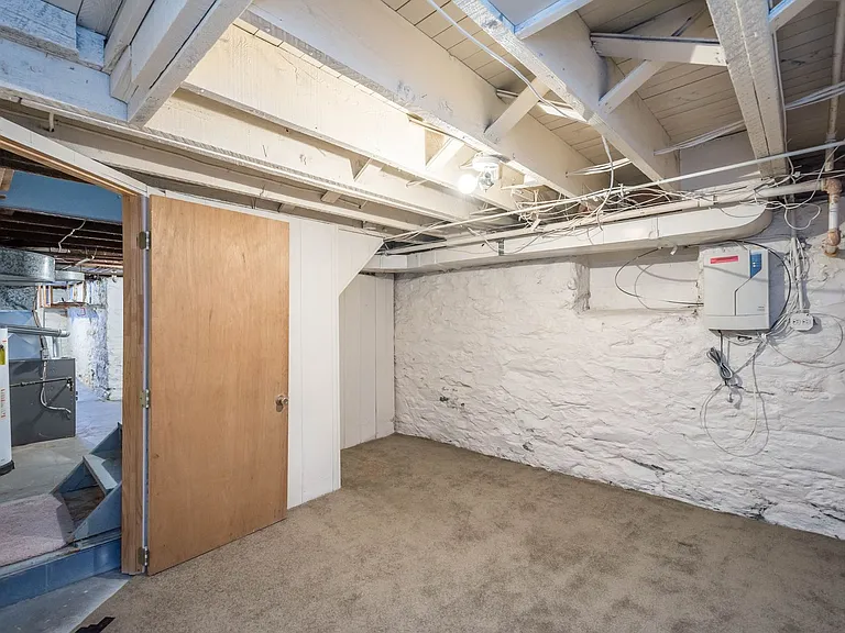Realty Avenue Townhomes — Photo 18