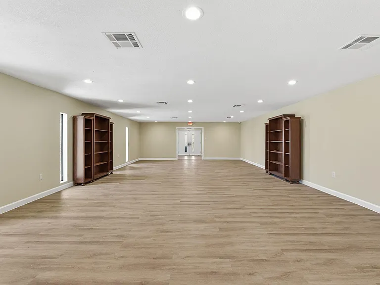 3911 Fulton St — Photo 15
