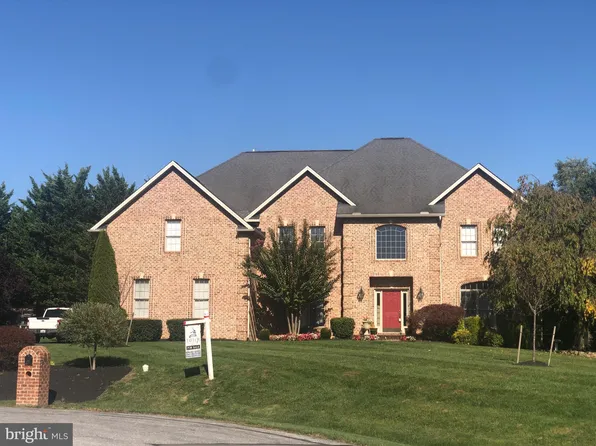11211 Shalom Ln, Hagerstown, MD 21742
