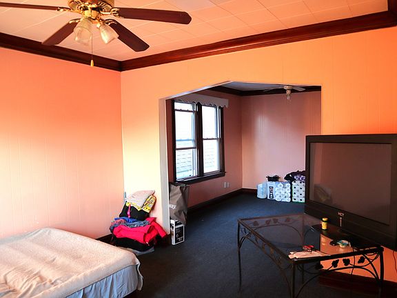 2nd image of 5015 W 31st St
