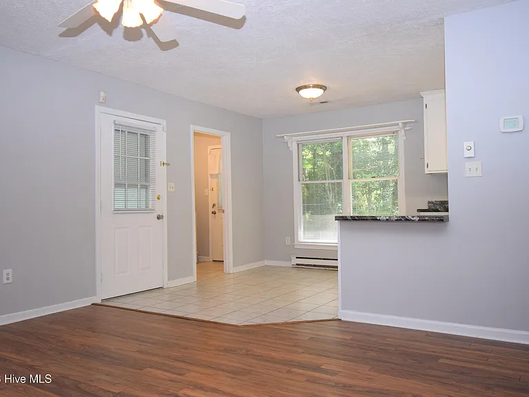 1853 Pinelog Ln — Photo 3