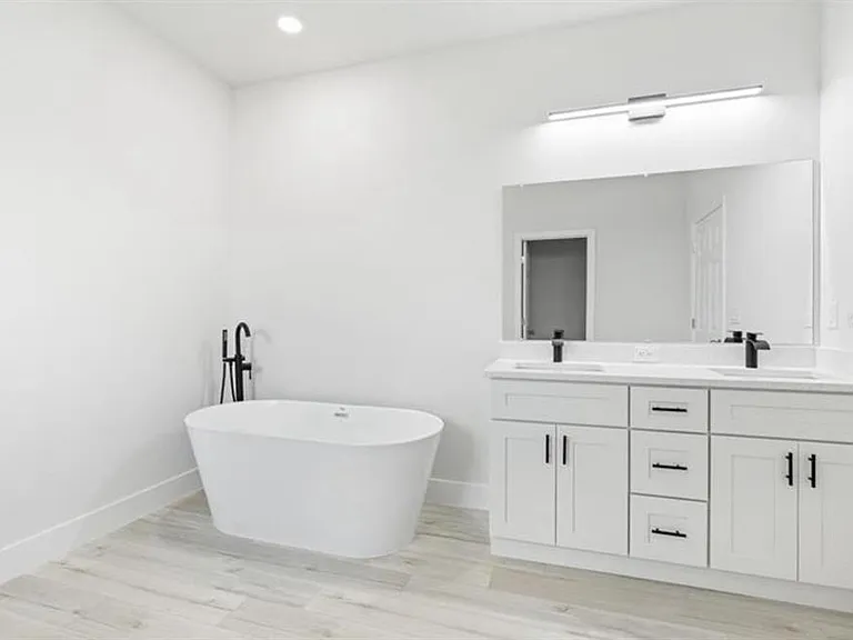 2660 SW 162nd Street Rd — Photo 17