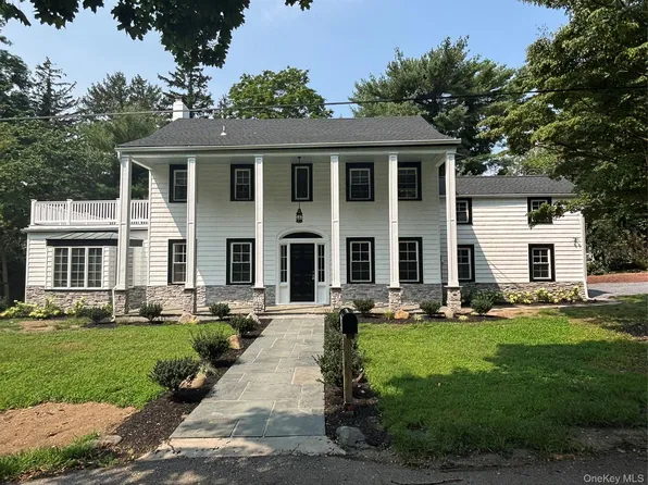 28 Wayaawi Avenue, Bayville, NY 11709