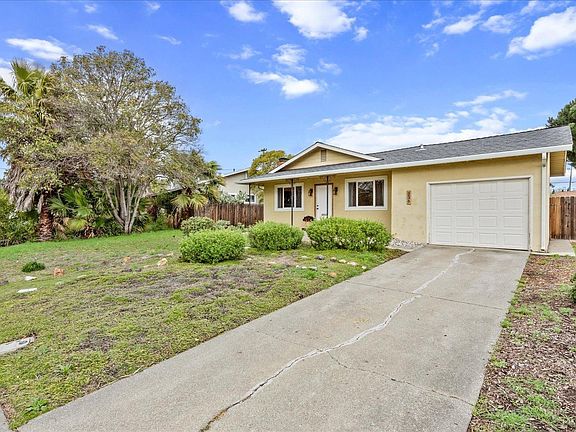 4th image of 236 Gregory Lane