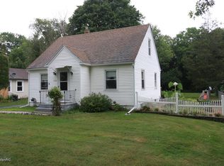 1212 Fletcher Ave, Kalamazoo, MI 49006