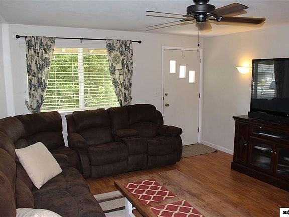 3rd image of 1378 Elges Ave