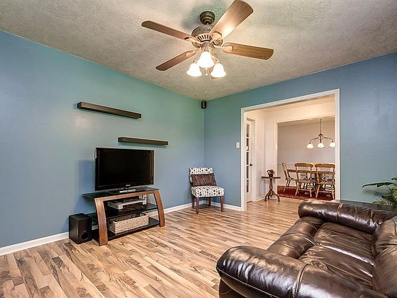4th image of 19214 Winding Branch Dr