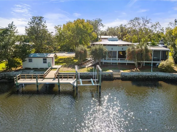 5509 S Island Dr, Homosassa, FL 34448