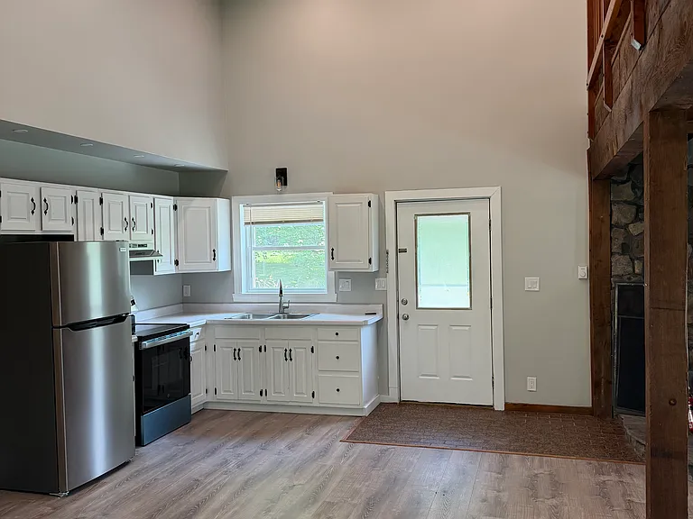 5A Grove St #2 — Photo 6