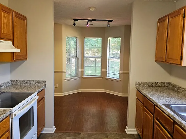 12205 Cypress Way — Photo 22