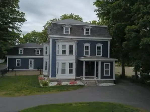 11 Taylor St, Littleton, MA 01460