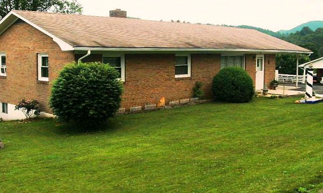 1st image of 380 Beaver Dr
