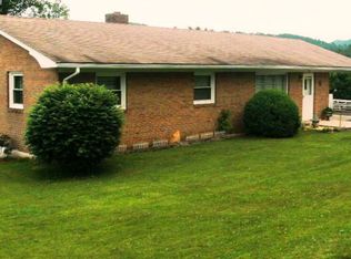 380 Beaver Dr, West Jefferson, NC 28694