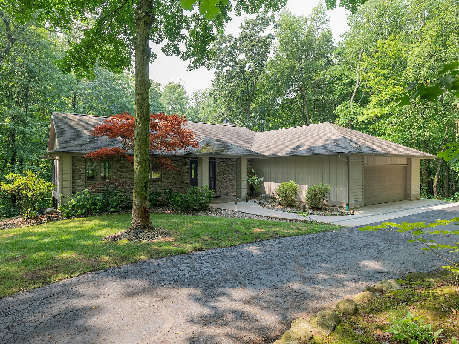 6115 Far Hills Way photo 1