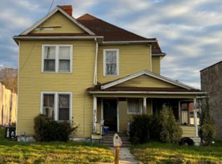 204 W Chester Ave, Middlesboro, KY 40965