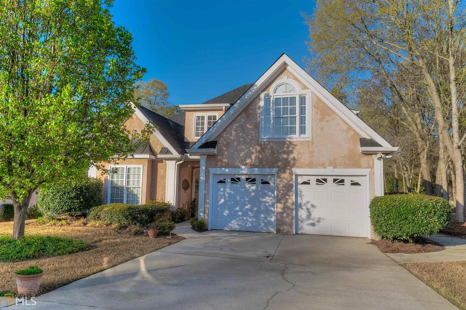 209 Prestwick Way N photo 1