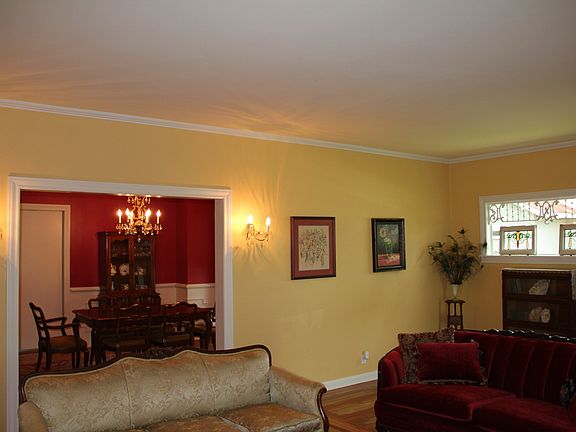 4th image of 318 S Washington St