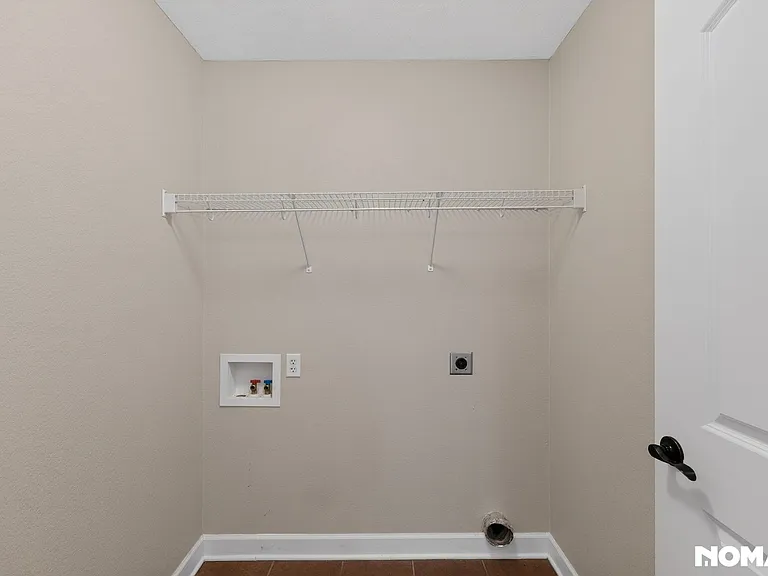 82 Grove Hill Ln — Photo 19
