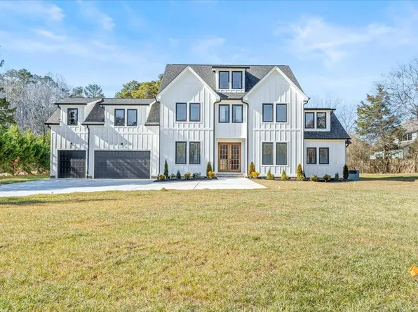 10541 E Brainerd Rd, Apison, TN 37302