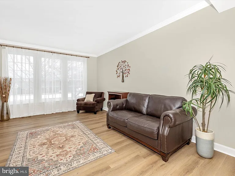 2422 Cobblestone Way — Photo 8