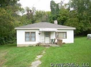 20 Midwood Dr, Woodfin, NC 28804