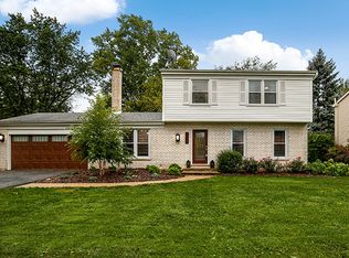 4008 Williams St, Downers Grove, IL 60515