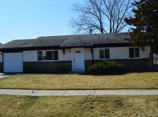 6005 Woodgate Dr, Matteson, IL 60443