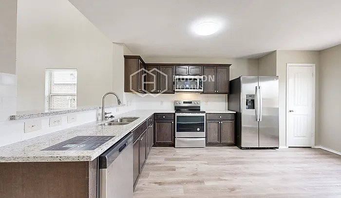218 Thoroughbred St — Photo 12