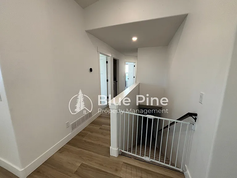 4403 E Hatch Hollow Ln — Photo 8