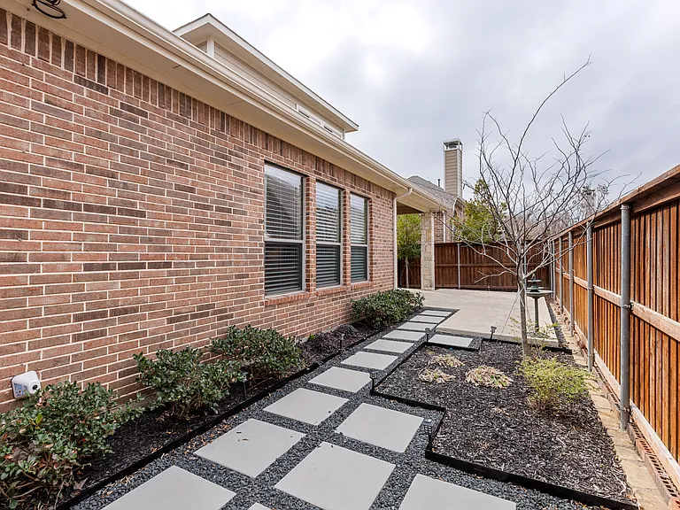 409 Rosemont Ln — Photo 39