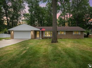 7572 Seneca Trl, Temperance, MI 48182