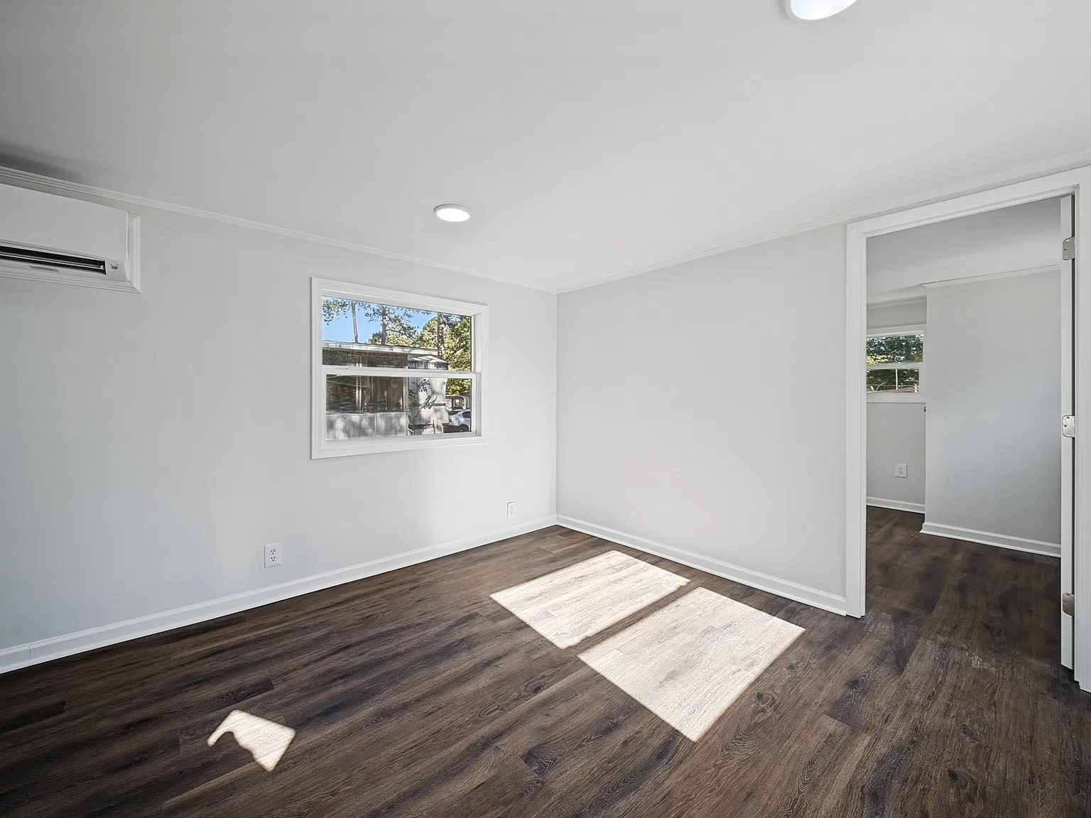 2 bed, $1,150 — Photo 4