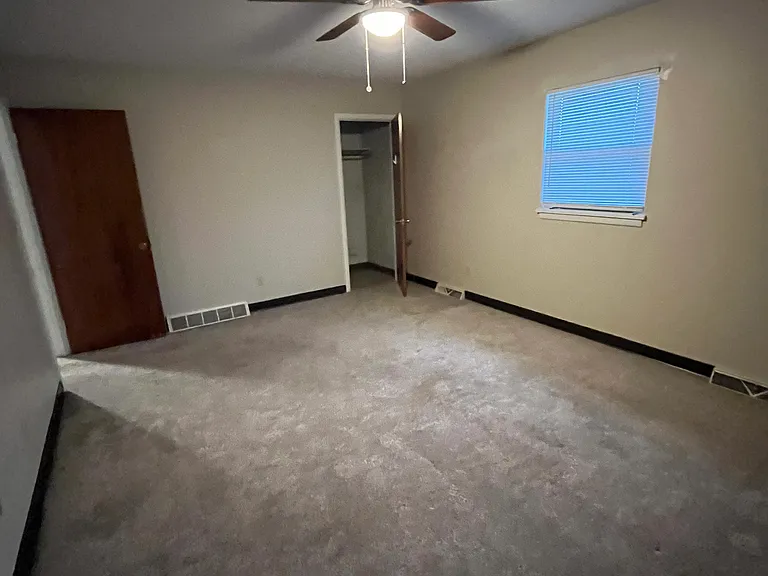 3900 Esther Ln #22 — Photo 6